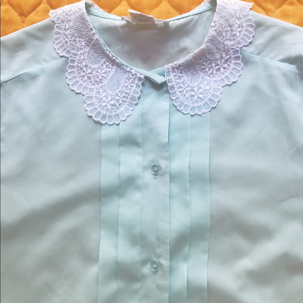 VTG Teal Button Down Blouse w Lace Collar